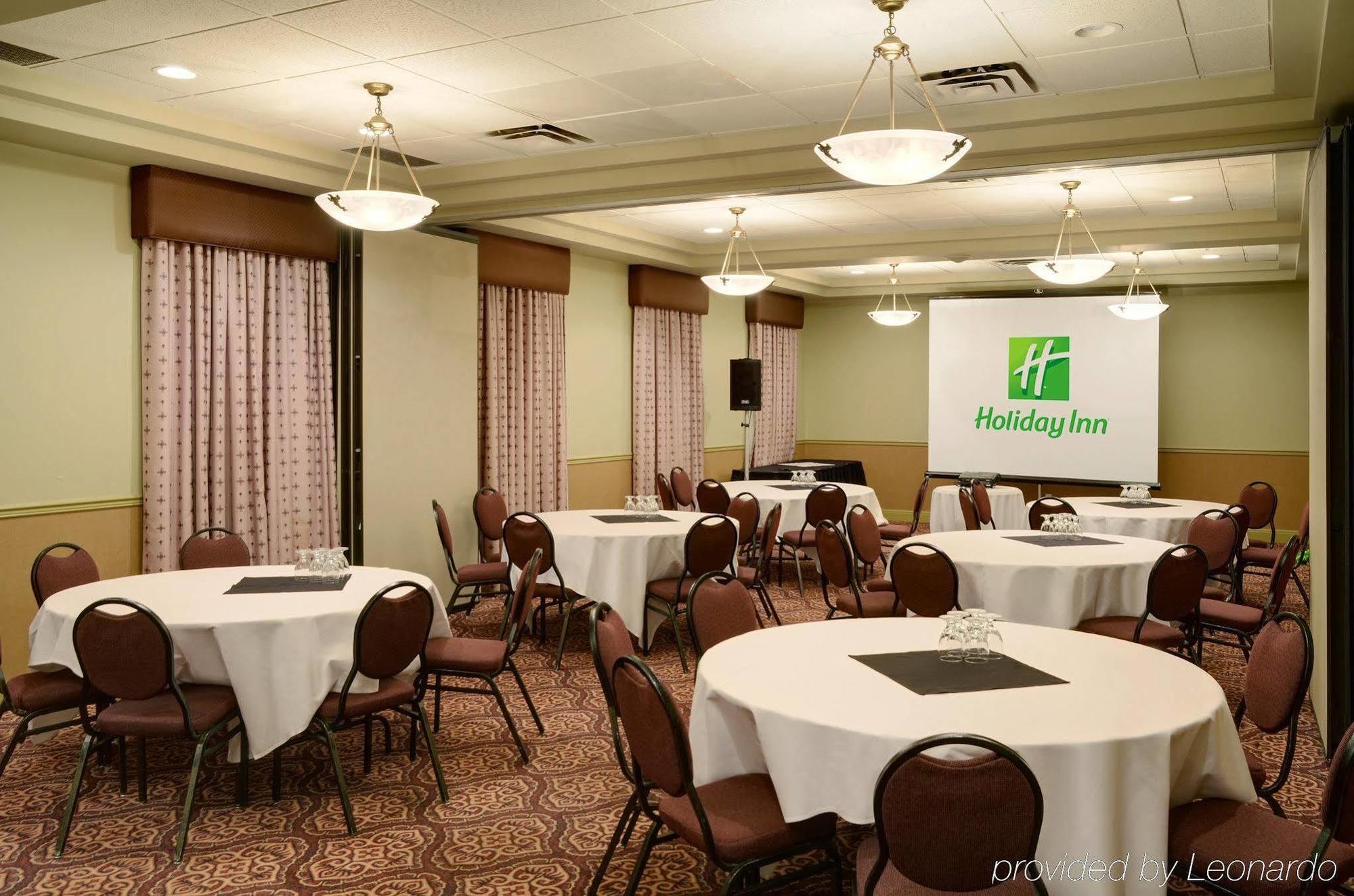 Holiday Inn Conference Centre Edmonton South By Ihg Exterior foto
