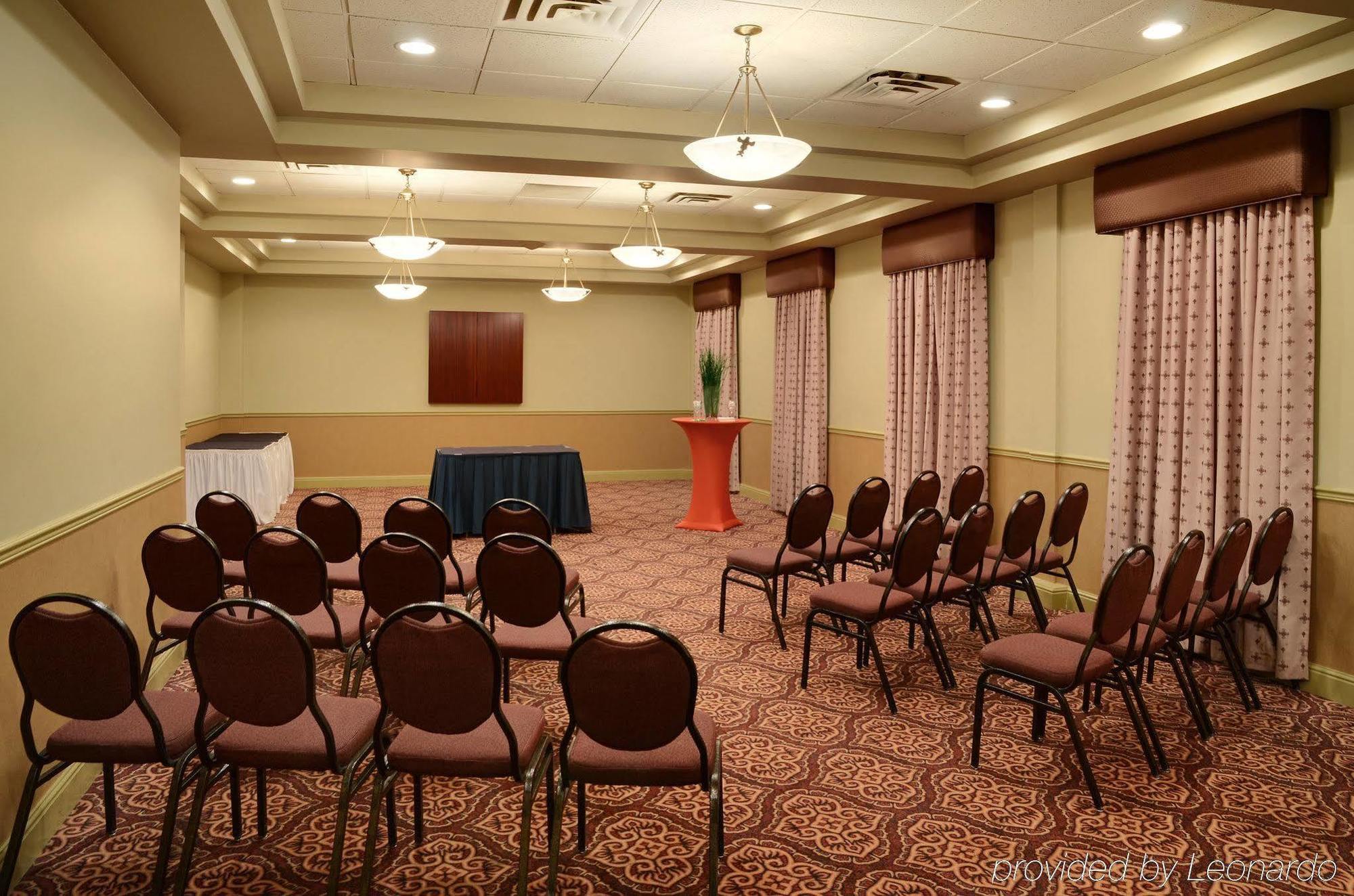 Holiday Inn Conference Centre Edmonton South By Ihg Exterior foto